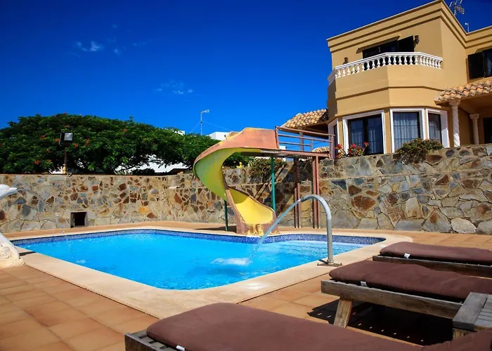 Villa Las Cuevas